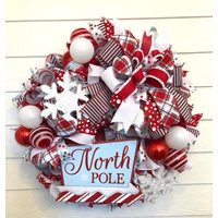 Blau Roter Weihnachtskranz, Weihnachtskranz Nordpol, Schneeflockenkranz, Retro Blau Rot Weißer Kranz, Kranz Blau Roter Weihnachtskranz, Weihnachtskranz Nordpol, Schneeflockenkranz, Retro Blau Rot Weißer Kranz, Kranz von RyleeColeDesigns