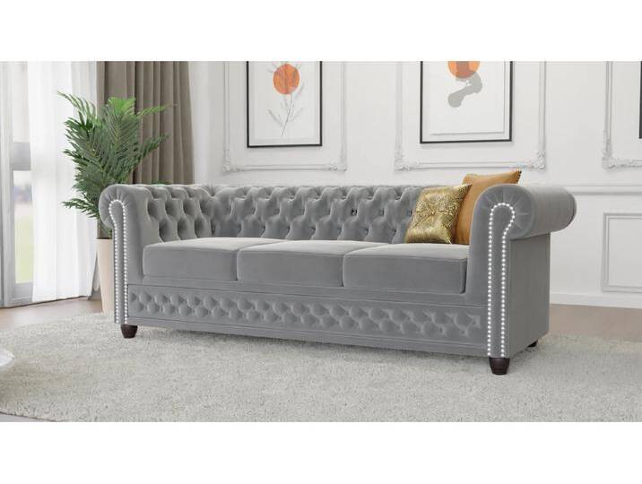 S-Style Möbel Cleo - Chesterfield 3 sitzer Sofa aus Samt-Stoff mit Holzfüßen - Grau S-Style Möbel Cleo - Chesterfield 3 sitzer Sofa aus Samt-Stoff mit Holzfüßen - Grau von S-Style Möbel