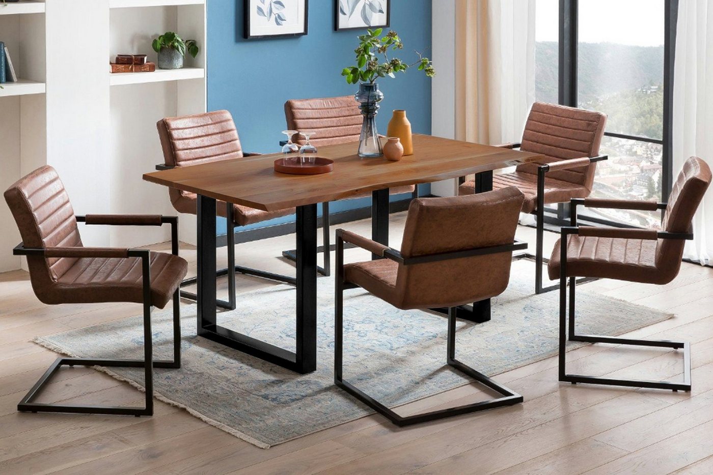 SAM® Essgruppe Alterius, massives Akazienholz, mit Baumkante, U-Gestell und Stühlen von SAM®
