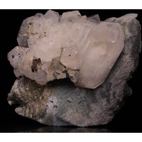 Calcit Cluster Auf Matrix, Wessels Mine, Nordkap, Südafrika Calcit Cluster Auf Matrix, Wessels Mine, Nordkap, Südafrika von SAMineralShop