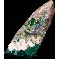 Wulfenit, Calcit Auf Dioptase Mit Plancheit, Kaokoveld Region, Namibia von SAMineralShop