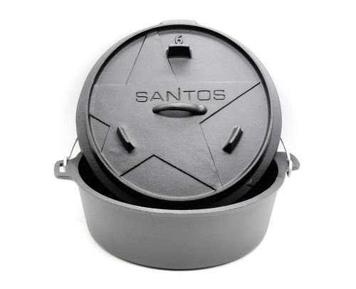 SANTOS Dutch Oven mit Deckel - Schmortopf für Außenküche - 5,7 L/6 Qt Feuertopf - Gusseisen - ideal für Lagerfeuer, Feuerstelle, Kohle- oder Gas-Grill von SANTOS