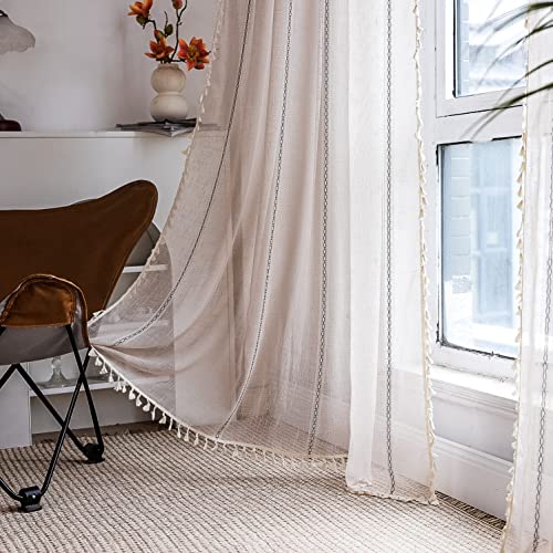 SASIGAYA Boho Vorhänge Transparente Khaki Voile Gardinen 160 cm Lang Durchsichtige Vorhang Dekoschal Vintage Quasten Landhausstil Stabtaschenvorhänge 2er Set für Modern Küche Wohnzimmer Schlafzimmer von SASIGAYA