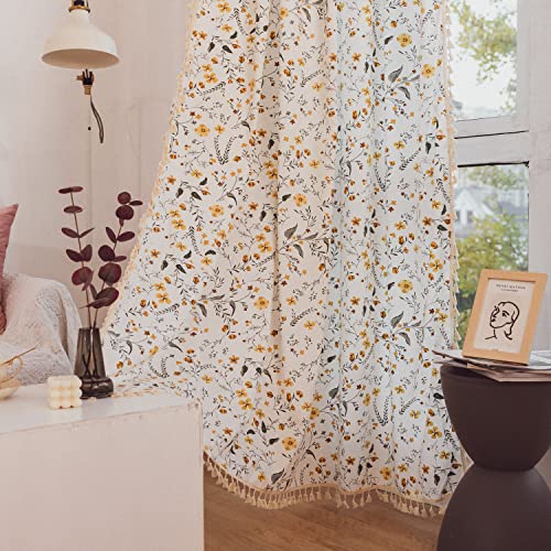 SASIGAYA Boho Vorhang Vintage Quasten Vorhänge Weiß Lichtdurchlässige Verdunklungen Landhausstil Bauernhaus Gardinen Gelb Blumenmuster Baumwolle Vorhänge 2er Set für Schlafzimmer Wohnzimmer 150×120cm SASIGAYA Boho Vorhang Vintage Quasten Vorhänge Weiß Lichtdurchlässige Verdunklungen Landhausstil Bauernhaus Gardinen Gelb Blumenmuster Baumwolle Vorhänge 2er Set für Schlafzimmer Wohnzimmer 150×120cm von SASIGAYA
