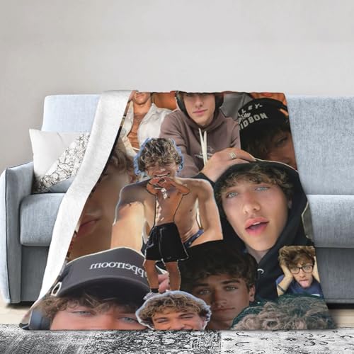 SBKGBIEHG Gemütliche Plüschdecke für Couch, warmer Überwurf, Gavin Casalegno und Jeremia, Schauspieler, Fischerdecke, leichte und weiche Überwurfdecken für Sofa, Bett, Wohnzimmer, 203,2 x 152,4 cm SBKGBIEHG Gemütliche Plüschdecke für Couch, warmer Überwurf, Gavin Casalegno und Jeremia, Schauspieler, Fischerdecke, leichte und weiche Überwurfdecken für Sofa, Bett, Wohnzimmer, 203,2 x 152,4 cm von SBKGBIEHG