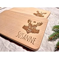 Personalisiert Schwarzwald Vesperbrett Hirsch Schneidebrett Bollenhut Heimat Personalisiert Schwarzwald Vesperbrett Hirsch Schneidebrett Bollenhut Heimat von SCHWARZWALDFARBE