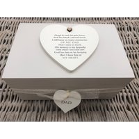 Personalisierte Erinnerungsbox Im Shabby Chic Stil in Erinnerung An Einen Lieben Papa ~ Mama Nanny Ehemann Frau Grandad Any Name Personalisierte Erinnerungsbox Im Shabby Chic Stil in Erinnerung An Einen Lieben Papa ~ Mama Nanny Ehemann Frau Grandad Any Name von SCPLTD