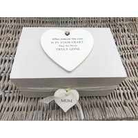 Personalisierte Shabby Chic Memory Box.. Trauerfall.. in Erinnerung An Eine Geliebte Mama Oder Einen Beliebigen Namen, Den Sie Möchten. Sympathie von SCPLTD