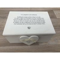 Personalisiertes Geschenk Für Eine Tochter An Ihrem Hochzeitstag Von Mutter Der Braut ~ Hochzeitsgeschenk Mama Schmuck Besondere Andenken Box Personalisiertes Geschenk Für Eine Tochter An Ihrem Hochzeitstag Von Mutter Der Braut ~ Hochzeitsgeschenk Mama Schmuck Besondere Andenken Box von SCPLTD