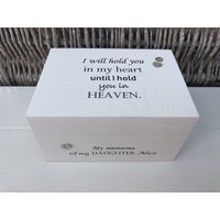 Shabby Chic Personalisiertes Geschenk in Erinnerung An Einen Geliebten Menschen Tochter ~ Verlust Von Baby Kind Sohn Irgendein Name .. Memory Box von SCPLTD