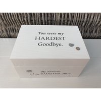 Shabby Chic Personalisiertes Geschenk in Erinnerung An Einen Geliebten Menschen Tochter ~ Verlust Von Baby Kind Sohn Irgendein Name .. Memory Box Shabby Chic Personalisiertes Geschenk in Erinnerung An Einen Geliebten Menschen Tochter ~ Verlust Von Baby Kind Sohn Irgendein Name .. Memory Box von SCPLTD