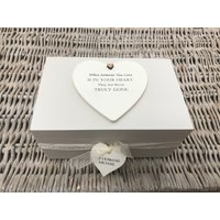 Shabby Personalisierte Chic Memory Box.. Trauerfall.. Verlust, in Erinnerung An Einen Lieben Mann Oder Jeden Namen ~ Shabby Personalisierte Chic Memory Box.. Trauerfall.. Verlust, in Erinnerung An Einen Lieben Mann Oder Jeden Namen ~ von SCPLTD