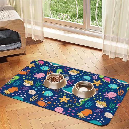 Futtermatte mit Cartoon-Seefisch-Motiv, saugfähig, Leder, 60 x 40 cm, für Katzen und Hunde Futtermatte mit Cartoon-Seefisch-Motiv, saugfähig, Leder, 60 x 40 cm, für Katzen und Hunde von SDEGTHO