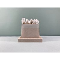 Eckige Aufbewahrung Für Wattestäbchen Maniküre-Artikel Oder Krimskrams Ohne/Mit Untersetzer in Natursteinoptik Bad Wie Beton Handarbeit Eckige Aufbewahrung Für Wattestäbchen Maniküre-Artikel Oder Krimskrams Ohne/Mit Untersetzer in Natursteinoptik Bad Wie Beton Handarbeit von SDiesign