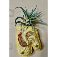Vintage Hahn Ofenhandschuh Wand Taschenvase von SEASHELLCRAFT