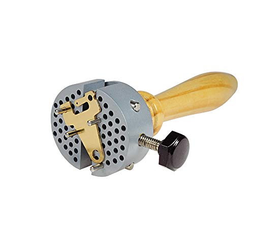 Werkstückhalter – Hält ungewöhnliche Werkstücke mit Stahlstiften sicher fest – Hilft bei feinmechanischen Arbeiten – Handlicher Holzgriff – C335866 von SELVA