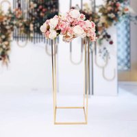 Blumenständer aus goldfarbenem Metall, Bodenvase mit Blumen, Metallsäule, Blumenständer, Blumenarrangement für Hochzeitsparty, Abendessen, Blumenständer aus goldfarbenem Metall, Bodenvase mit Blumen, Metallsäule, Blumenständer, Blumenarrangement für Hochzeitsparty, Abendessen, von SENDERPICK