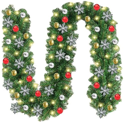 Weihnachtsgirlande mit Beleuchtung 270cm 50 LEDs Warmweiß, Innen Außen Grün Weihnachtsdeko Weihnachten inkl. 36 Kugeln (rot/Gold/Silber) und 18 Schneeflocken, verlängerbar | Sevico von SEVICO