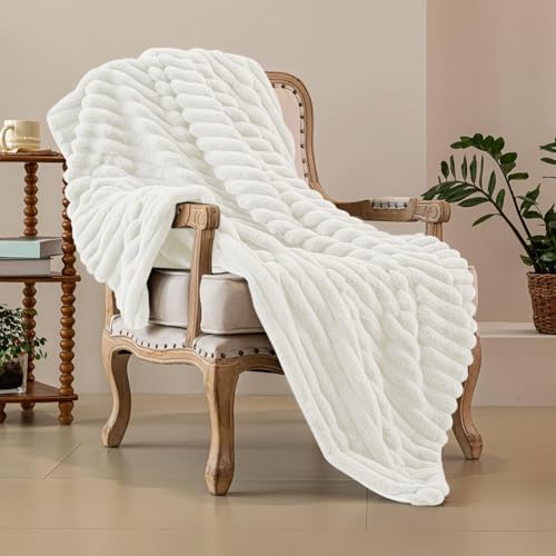 Kuscheldecke Kaninchen Plüsch Decke Super Soft Wohndecke Dick 540 G/M² Flanell Decke Couchdecke Warme Überwurfdecke Sofadecke Vielseitig Blanket Für Bett Sofa Schlafzimmer Büro Weiß 130 x 160cm von SHANNA