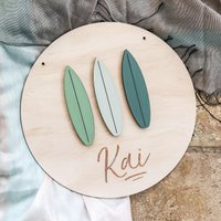 3D Surfbrett Plaque L Personalisierte Surfer Boy Hängeschild | Surferin Surfend Türschild Schlafzimmer Zeichen Namensschild Plakette Hängend von SHARTRUESE