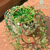 Perlen Disco Ball Pflanze Suncatcher, Kristall Sukkulenten Hängen Mit Roten Und Grünen Akzenten, Regenbogen Fenster Dekoration, Handgemachter Boho von SHByHans