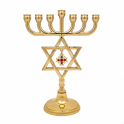 Menora mit Davidstern und Jerusalemkreuz in der Mitte - Der Orden der Ritter vom Heiligen Grab zu Jerusalem - Siebenarmiger Leuchter aus Messing in Gold. Höhe - 16 cm, Breite - 13 cm. Aus Israel Menora mit Davidstern und Jerusalemkreuz in der Mitte - Der Orden der Ritter vom Heiligen Grab zu Jerusalem - Siebenarmiger Leuchter aus Messing in Gold. Höhe - 16 cm, Breite - 13 cm. Aus Israel von SHUCK24