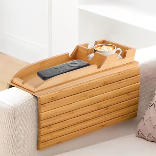 SHUESS Flexibles Sofatablett aus Bambus für Armlehne, Tablett für Sofa, Rutschfestes Couch Tablett, Faltbarer Sofa Armlehne Ablage für Snacks Fernbedienung Handy Getränke Tasse SHUESS Flexibles Sofatablett aus Bambus für Armlehne, Tablett für Sofa, Rutschfestes Couch Tablett, Faltbarer Sofa Armlehne Ablage für Snacks Fernbedienung Handy Getränke Tasse von SHUESS