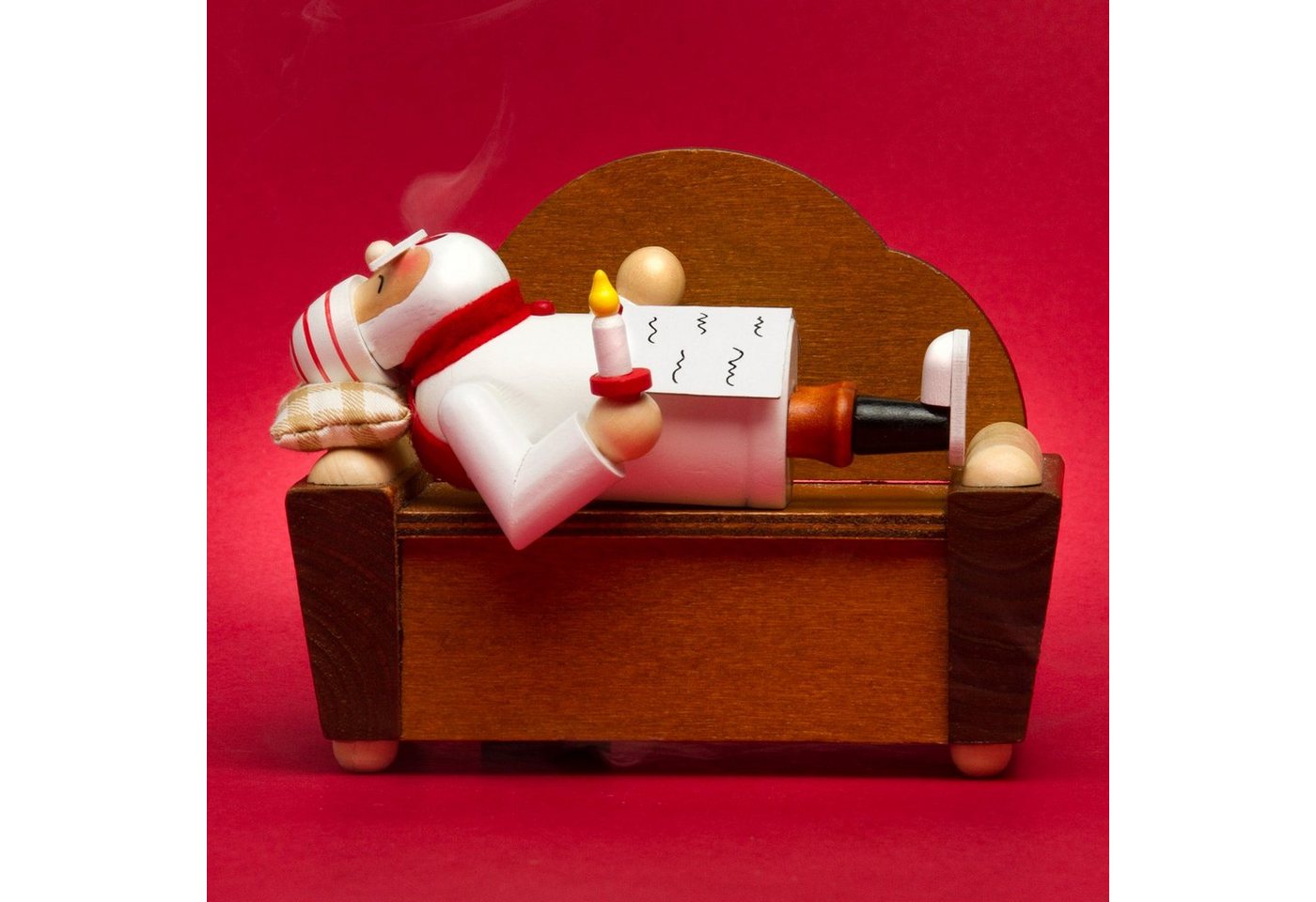 SIKORA Weihnachtsfigur SIKORA RM-A-SOFA schlafendes Holz Räuchermännchen auf dem Sofa - 3 Modelle von SIKORA