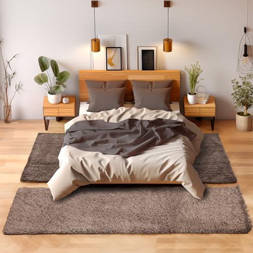 SIMPEX Bettvorleger Schlafzimmer Teppich Läufer Flur Teppich Küchenläufer Hochflor 3 Teiliger Set Bettumrandung Einfarbig Modernes Design Soft Flauschig & Extra Weich Farbe: Taupe von SIMPEX