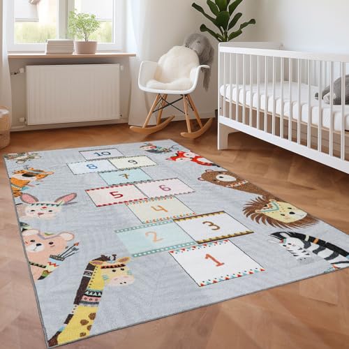 SIMPEX KinderTeppich, Himmel und Hölle, Teppich Grau, 140 x 200 cm, Teppich für Kinder, Teppich Kinderzimmer SIMPEX KinderTeppich, Himmel und Hölle, Teppich Grau, 140 x 200 cm, Teppich für Kinder, Teppich Kinderzimmer von SIMPEX