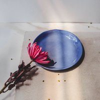 Handgemachter Blauer Porzellanteller - Beilagensalat- Oder Kuchenteller, Hochzeitsgeschenk, Geschenk Für Neues Zuhause, Handgefertigtes Geschirr von SINDstudio