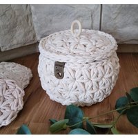 Häkelkorb Rund Mit Deckel Blumenmuster | Utensilo Bad Aufbewahrungskorb Häkelkörbchen Jasminmuster Dekokorb Geschenkidee Häkelkorb Rund Mit Deckel Blumenmuster | Utensilo Bad Aufbewahrungskorb Häkelkörbchen Jasminmuster Dekokorb Geschenkidee von SINOHandmade