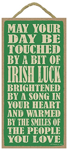 SJT ENTERPRISES, INC. Holzschild "SJT94234" mit Aufschrift "May Your Day be Touched by a bit of Irish Luck, Brighted Song in Heart, and warmed The Smiles People You Love", 12,7 x 25,4 cm SJT ENTERPRISES, INC. Holzschild "SJT94234" mit Aufschrift "May Your Day be Touched by a bit of Irish Luck, Brighted Song in Heart, and warmed The Smiles People You Love", 12,7 x 25,4 cm von SJT ENTERPRISES, INC.