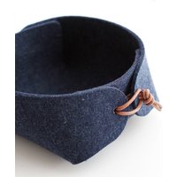 Schreibtisch Organizer Aus Wollfilz - Japanisch Inspirierter Filzkorb Mit Echtlederbändern Kleiner Aufbewahrungsbehälter Nachttisch Filzschale von SKANDINAVIOUS