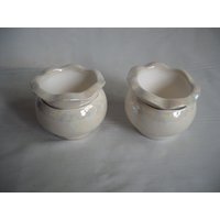 1, 5 "Keramik Usaal Violet Selbstbewässernde Pflanzgefäße/Perlmutt | 2Er-Set 1, 5 "Keramik Usaal Violet Selbstbewässernde Pflanzgefäße/Perlmutt | 2Er-Set von SKCeramics