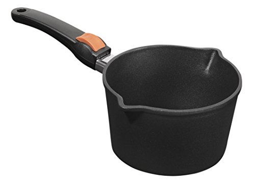 SKK 25814 Titan Induction, Guss-Stieltopf mit Ausgießer ø 18cm, antihaft-beschichteter Topf, induktionsgeeignet, keramisch verstärkt, mit abnehmbarem Griff, Backofen-fest, Made in Germany von SKK