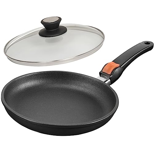 SKK kleine 2-tlg. Aluguss Flachrand-Pfanne Ø 20 cm Induktion - Bratpfanne Griff abnehmbar & Antihaft - Glasdeckel mit Edelstahlrand - Made in Germany von SKK