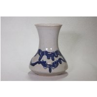 Blaue Und Weiße Steinzeug Keramik Vase von SKWebsterPotteryLab