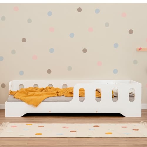 smartwood TILA 1L Kinderbett 90x200 mit Lattenrost und Rausfallschutz - Holz Kinderbett für Jungen & Mädchen, vielseitiges Montessori Bett mit Rausfallschutz und Lattenrost 200x90 cm - Weiß von smartwood