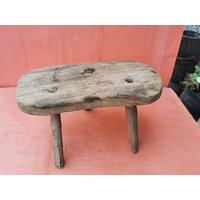 Antikes Primitiv Altes Handgeschnitztes Stuhl Stativ Aus Holz von SMELLOFVINTAGETOOLS
