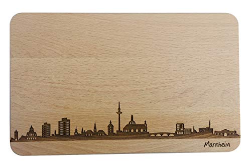 Brotzeitbrett Mannheim Skyline | Frühstücksbrettchen aus Buche | Holz Schneidbrett | Geschenk mit Gravur | Frühstücksbrett | Baden-Württemberg (Brett L (26x16x1,5cm), 1. ohne persönlicher Gravur) von SNEG