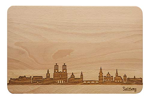 SNEG Brotzeitbrett Salzburg Skyline | Frühstücksbrettchen aus Buche | Holz Schneidbrett | Geschenk mit Gravur | Frühstücksbrett | Österreich (Brett L (26x16x1,5cm), 1. ohne persönlicher Gravur) von SNEG