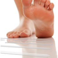 Sollbry - 30er-Pack rutschfeste Duschstufenaufkleber, Badewannen-Sicherheitsaufkleber, wasserdichte PEVA-Traktionsstreifen mit Schaber, transparent von SOLLBRY