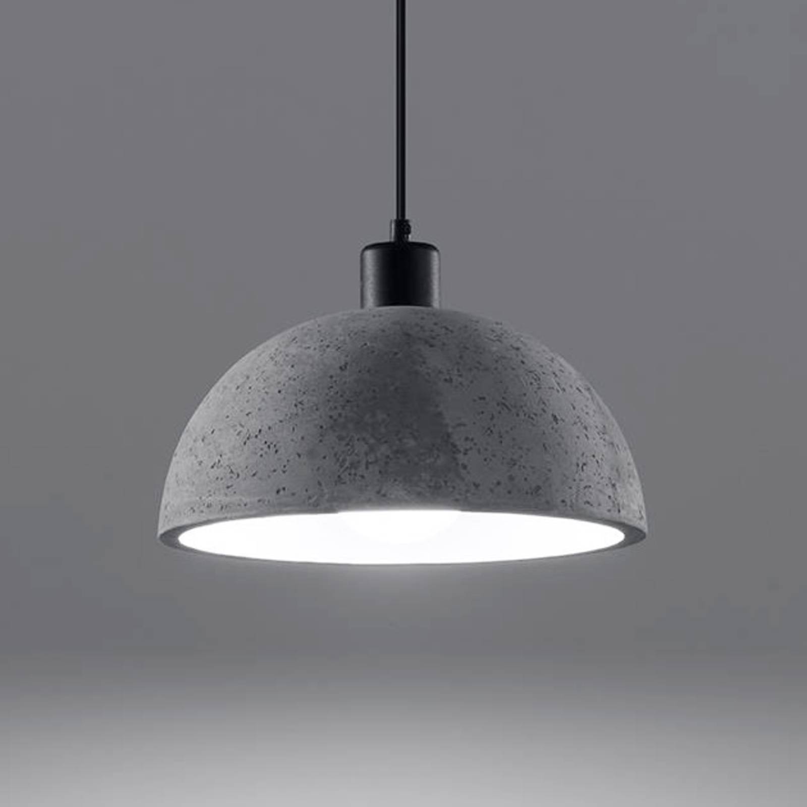 Pendelleuchte Lito mit Betonschirm als Halbkugel von SOLLUX LIGHTING