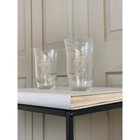 2 Stück Set/Zarte Handgeschliffene 60S Gläser Mit Trauben Motiv Wasser Vintage Glas Bar Wagen Mid Century Gl113 von SOSOSCHOEN