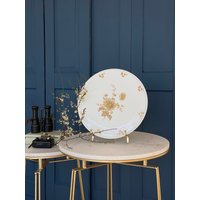 Mid Century Servierplatte I Kuchenplatte Weiße Keramik & Goldblumen Filigranes Retro Dekor Center Piece Boho Ecletic von SOSOSCHOEN