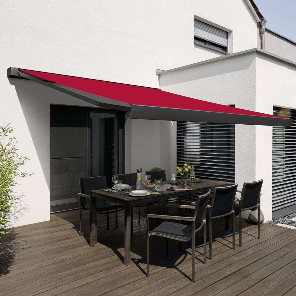 WAREMA Kassettenmarkise Terrea K50 | 4x2,5 m | Stoff: rot | Gestell: Anthrazit | Bedienung: WMS Funkmotor inkl. Handsender WAREMA Kassettenmarkise Terrea K50 | 4x2,5 m | Stoff: rot | Gestell: Anthrazit | Bedienung: WMS Funkmotor inkl. Handsender von SOWERO