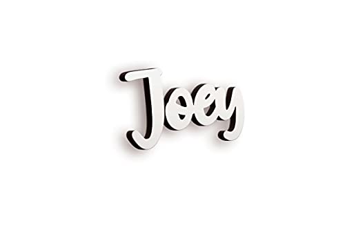 SPIRITSHIRTSHOP Joey Schriftzug | Personalisierte Schrift mit Namen ausschneiden Lassen | 2 Größen | Farbe: Weiß oder Holz von SPIRITSHIRTSHOP