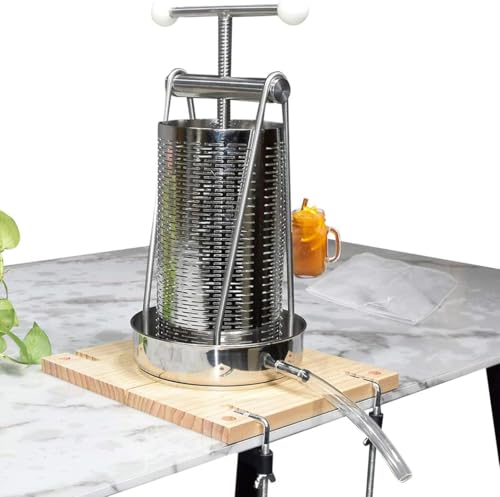 SQUEEZE master Manuelle Tischpresse für Obstwein, Tinktur, Kräuterkäse und Apfelwein – 5 Liter – Edelstahl-Kompaktpresse mit kraftsparendem Griff – für Saft, Nussmilch und Olivenöl SQUEEZE master Manuelle Tischpresse für Obstwein, Tinktur, Kräuterkäse und Apfelwein – 5 Liter – Edelstahl-Kompaktpresse mit kraftsparendem Griff – für Saft, Nussmilch und Olivenöl von SQUEEZE master