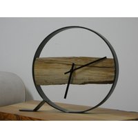 Uhr | Industrial Metall Design Eiche/Nussbaum Tischuhr von SRdesignX